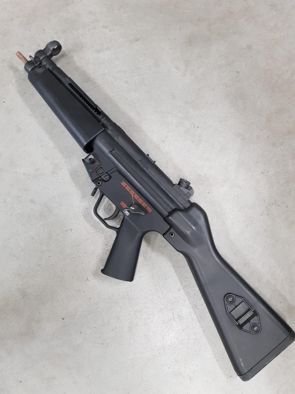 Tokyo Marui MP5